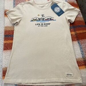LIFE IS GOOD AT THE LAKE TEE SMALL NWT